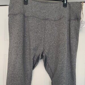 NWOT Boutique Fleece Lined Leggings